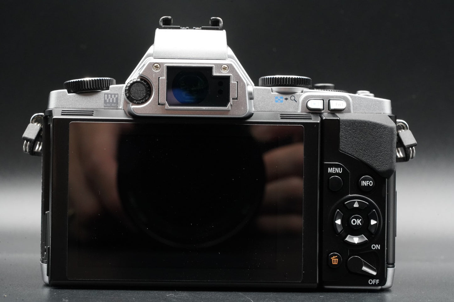 Olympus OMD E-M5 Mirrorless Digital Camera with Lens Silver US Duty Paid 10513