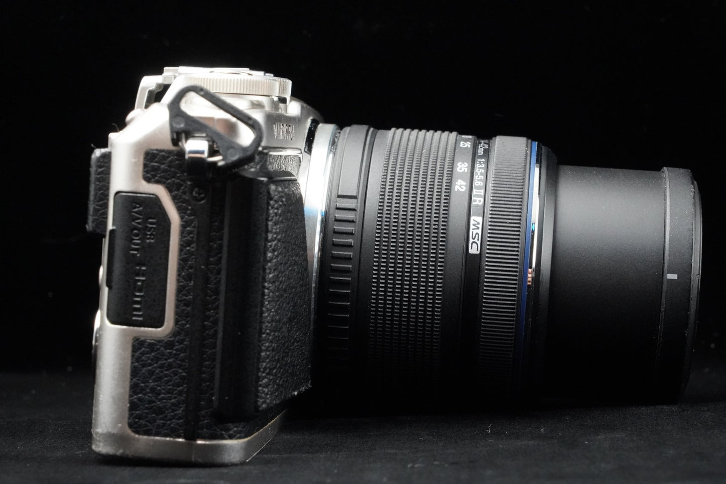 Olympus PEN E-PL7 Digital Camera Silver with 14-42mm Lens US Duty Paid 10151