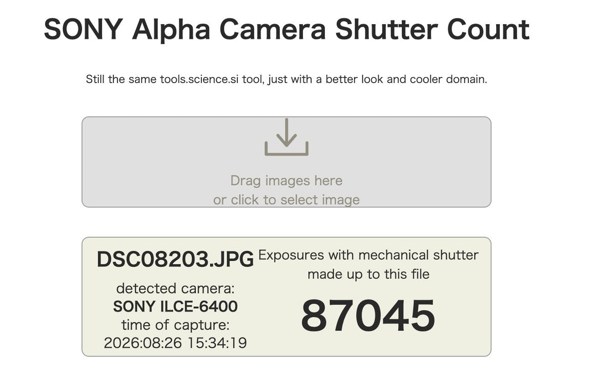 Sony Alpha A6400 Mirrorless Digital Camera with Lens Silver -87045 cuts- #12008