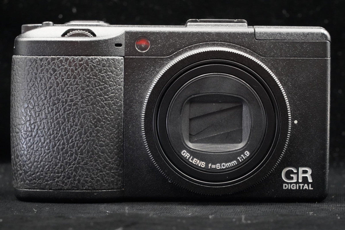 Ricoh GR Digital III 3 10.0MP Digital Camera JAPAN [] US STOCK #9530