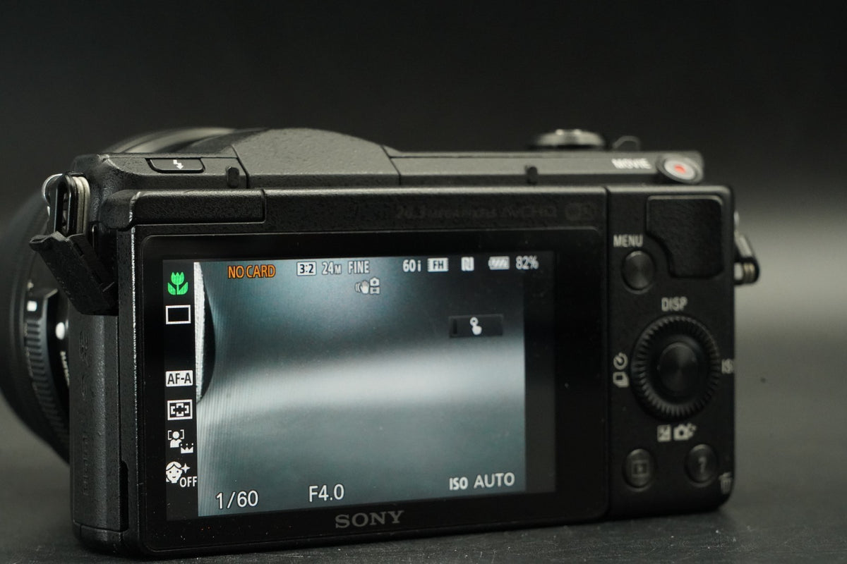 Sony Alpha a5100 Mirrorless Digital Camera w/ Lens Black -45722 cuts- #11838