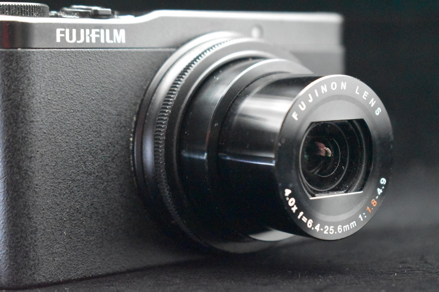 [US Duty Paid] FUJIFILM XQ2 Compact Digital Camera Black 9441