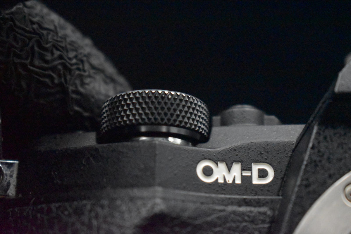 [US Duty Paid] Olympus OM-D E-M5 Mark II 16.1MP Digital SLR Camera Black 9353