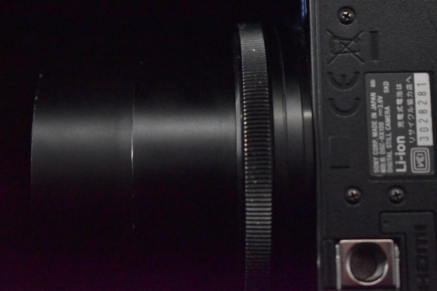 ENGLISH OK! Sony Cyber-Shot DSC-RX100 20.2MP Digital Camera R0083