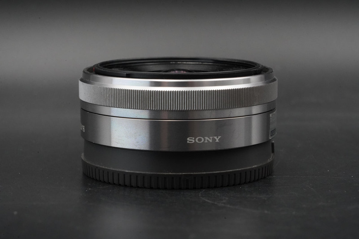 Sony NEX-5 Mirrorless Camera Bundle with 2 Lens Silver #11058