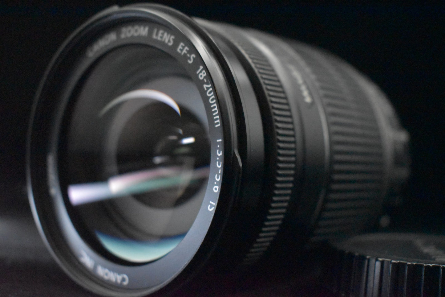 Canon EF-S 18-200mm f/3.5-5.6 IS Wide Angle Zoom AF Lens 10540-42 US Duty Paid
