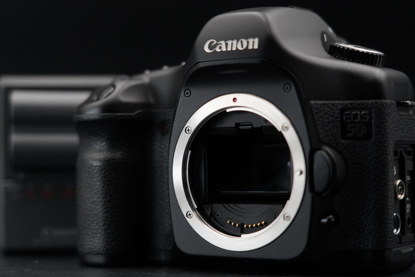 Canon EOS 5D Digital SLR Full Frame Camera Body Only US Duty Paid 11193 11314