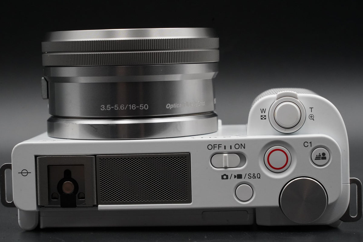 Sony Alpha ZV-E10 Mirrorless Vlog Camera with Lens White US STOCK #10591