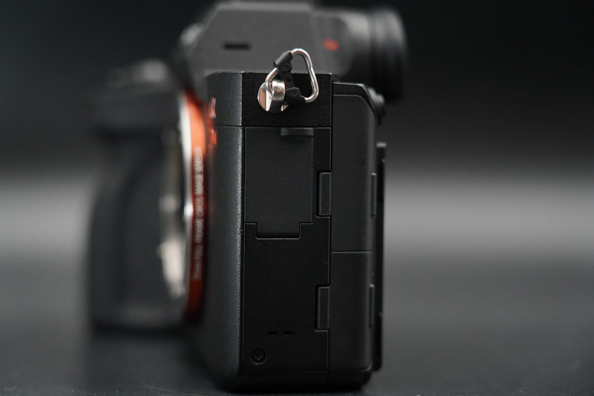 Sony A7R IV ILCE-7RM4 Spiegellose Digitalkamera Englisch OK -37970...