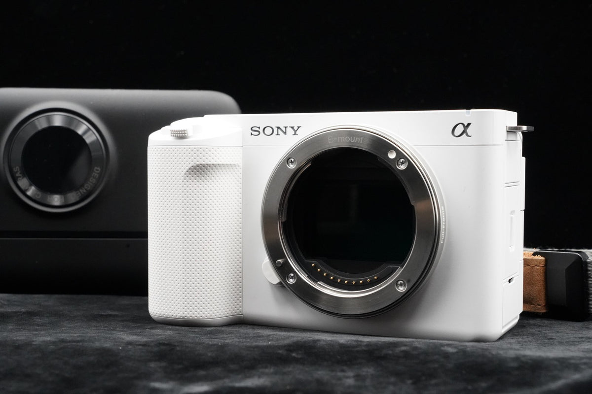 Sony Alpha ZV-E1 4K UHD Mirrorless Camera English White US STOCK #9981