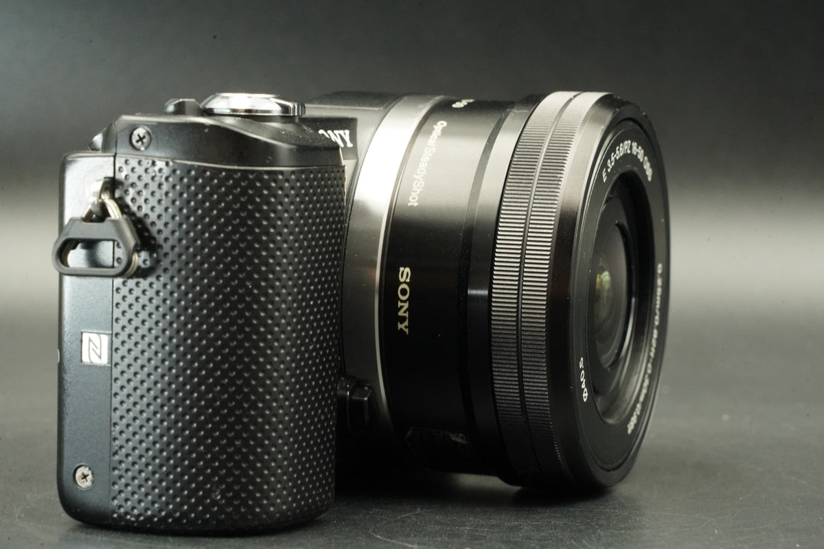 Sony Alpha a5000 Mirrorless Digital Camera with Lens Black -8280 cuts- #12453