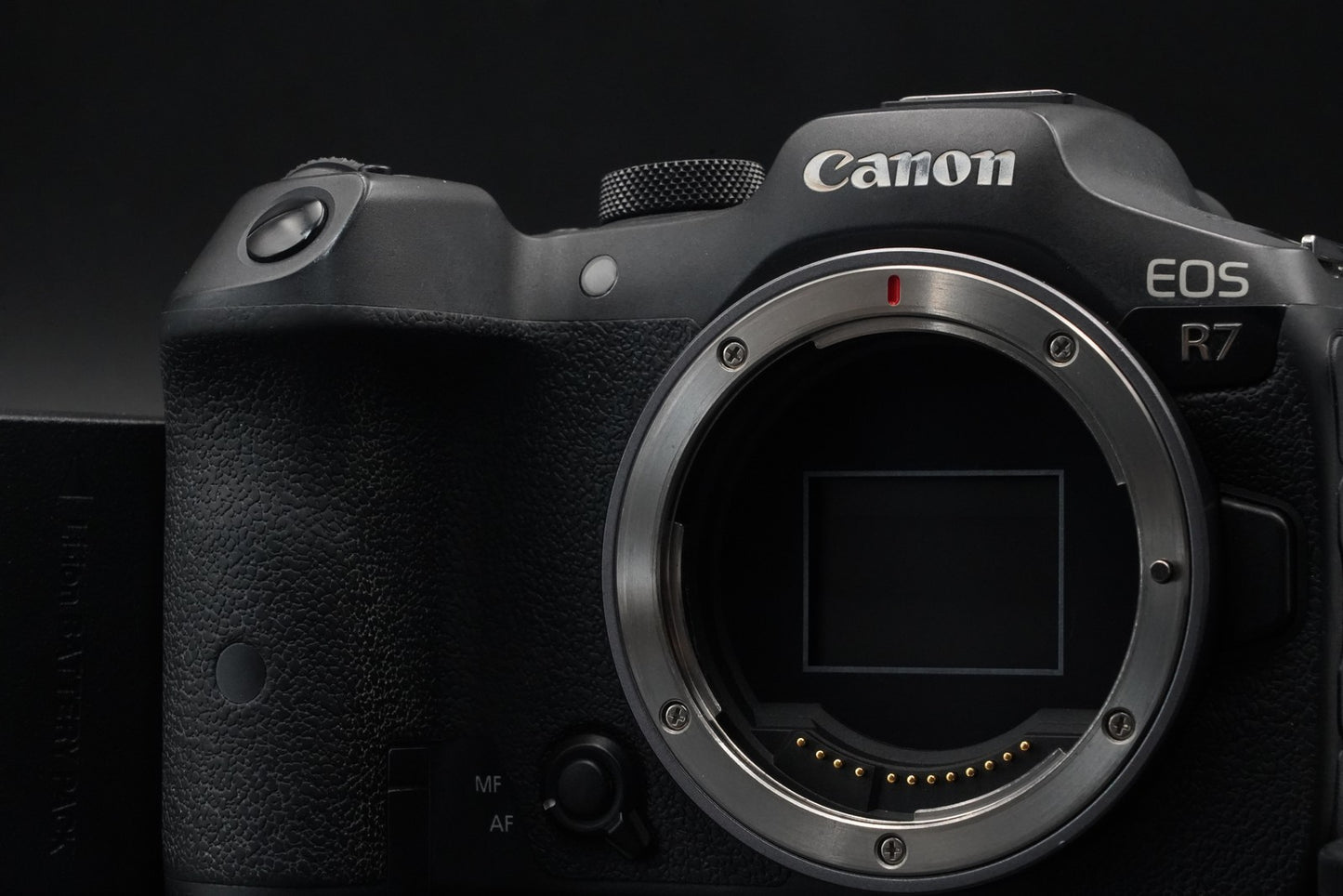 Canon EOS R7 Mirrorless Digital Camera US DUTY PAID 10819
