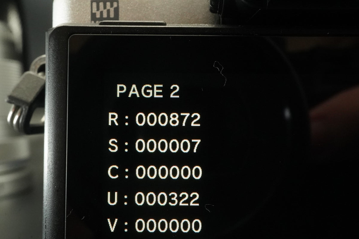 Olympus OM-D E-M10 Mark II Silver w/ 14-42mm + 40-150mm Lens -872 cut- #12315