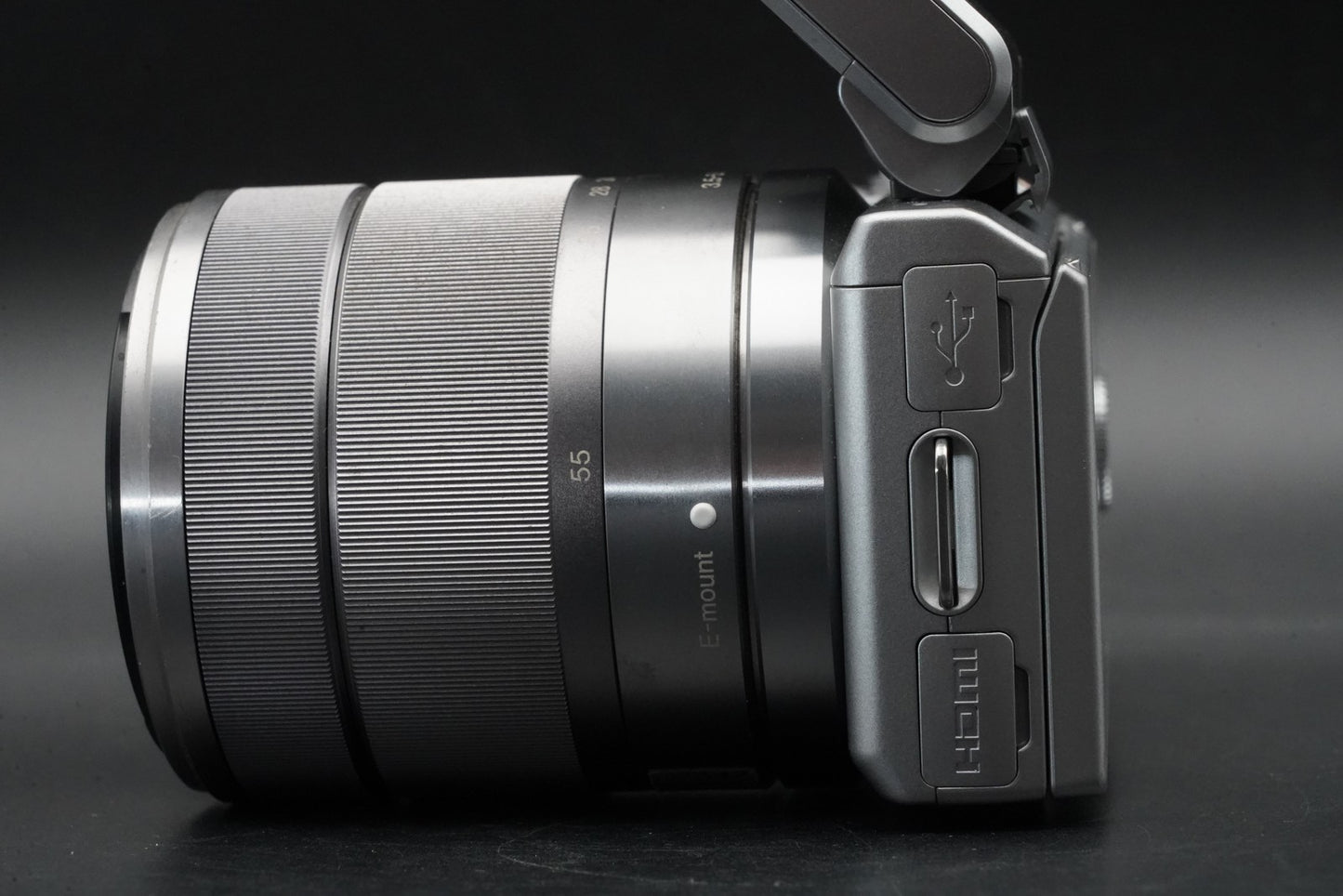 539 cuts! Sony NEX-5 Camera Bundle with 2 Lens Silver 11059