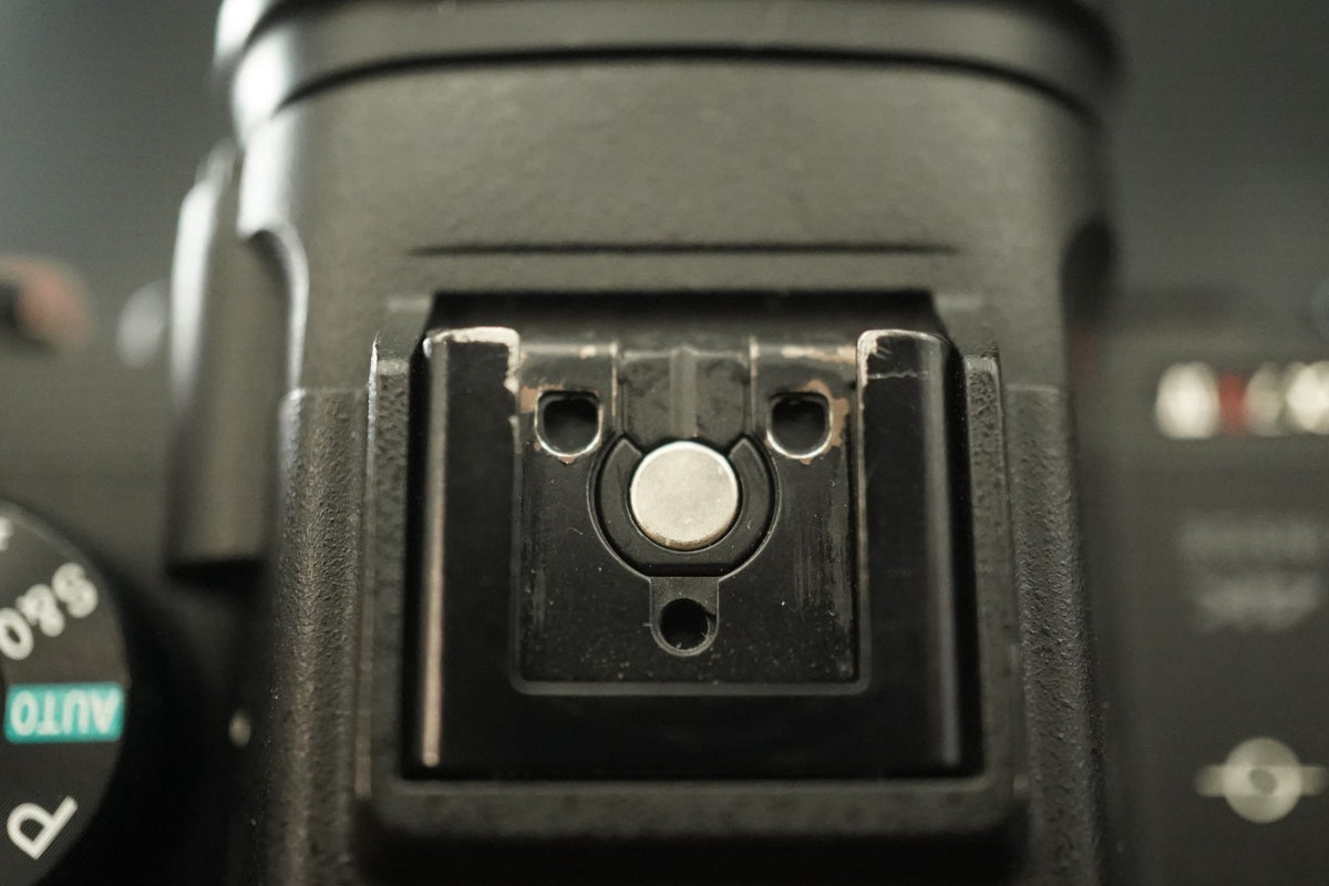 Sony A7R IV ILCE-7RM4 Spiegellose Digitalkamera Englisch OK -129937...