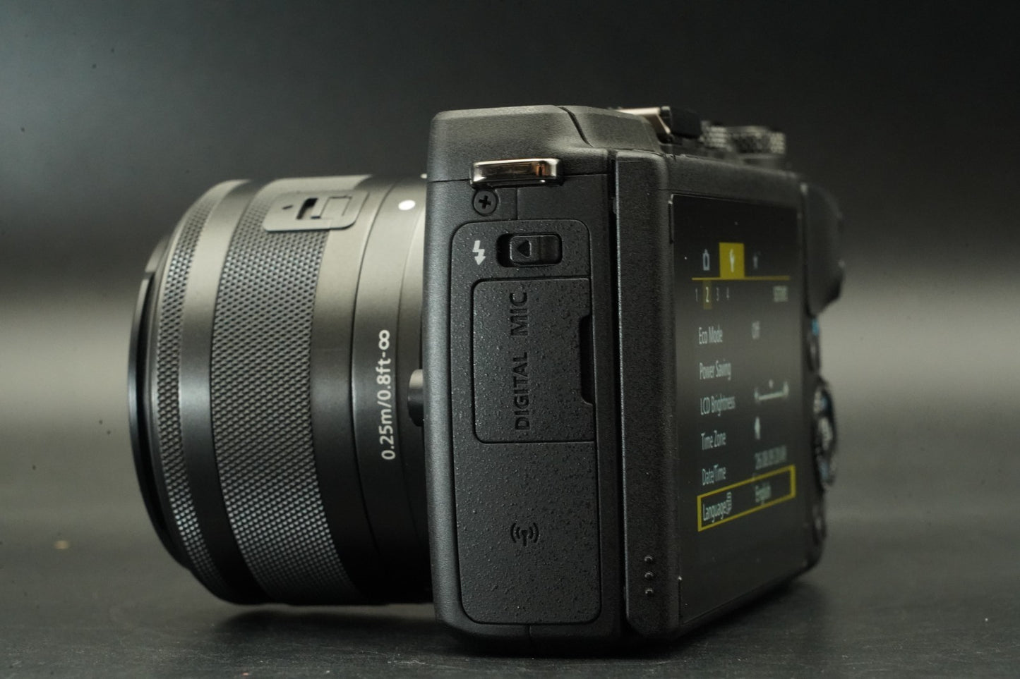 Canon EOS M3 Mirrorless Digital Camera EF-M 18-55mm f/3.5-5.6 IS STM #11785