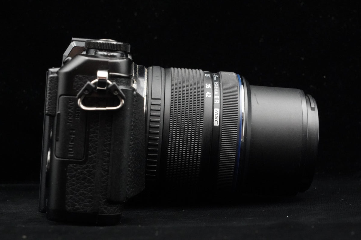 Olympus PEN E-PL7 Digital Camera Black with Lens US STOCK #9721