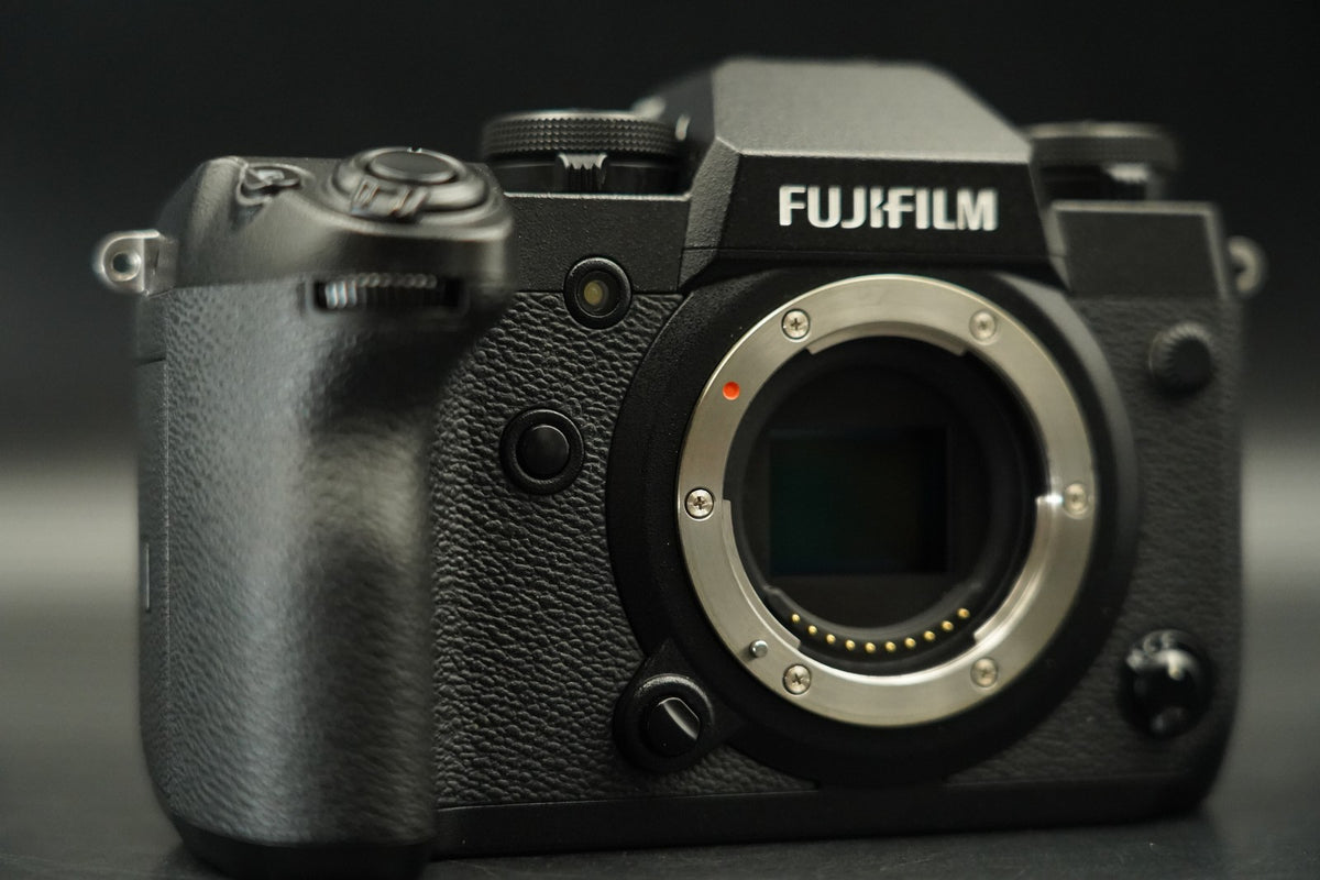 Fujifilm X-H1 24.3 MP Mirrorless Camera Black -37 cuts- US STOCK #12336