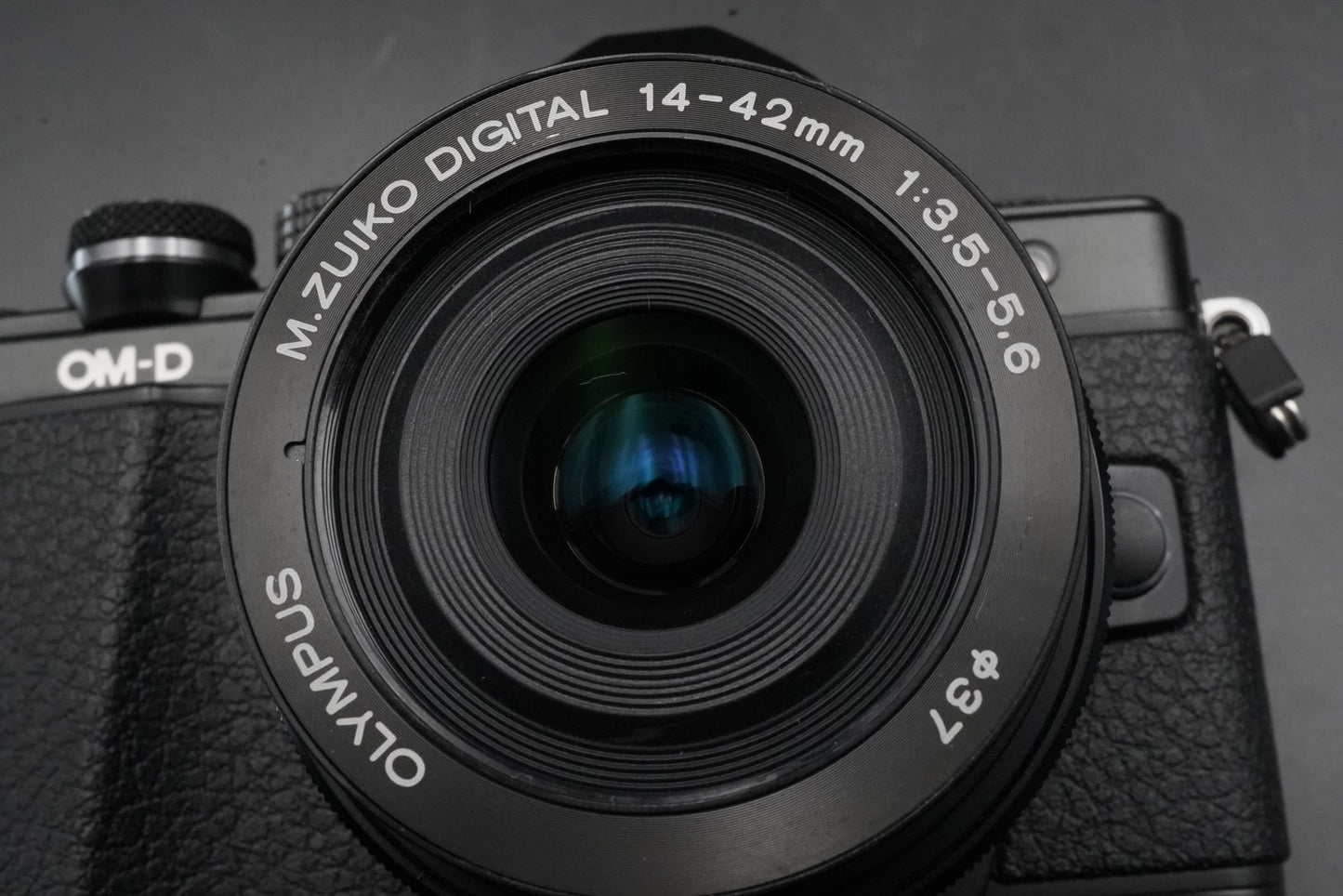 Olympus OM-D E-M10 Mark II 16.1MP Digital Camera Black w/ 2 Lens 10750