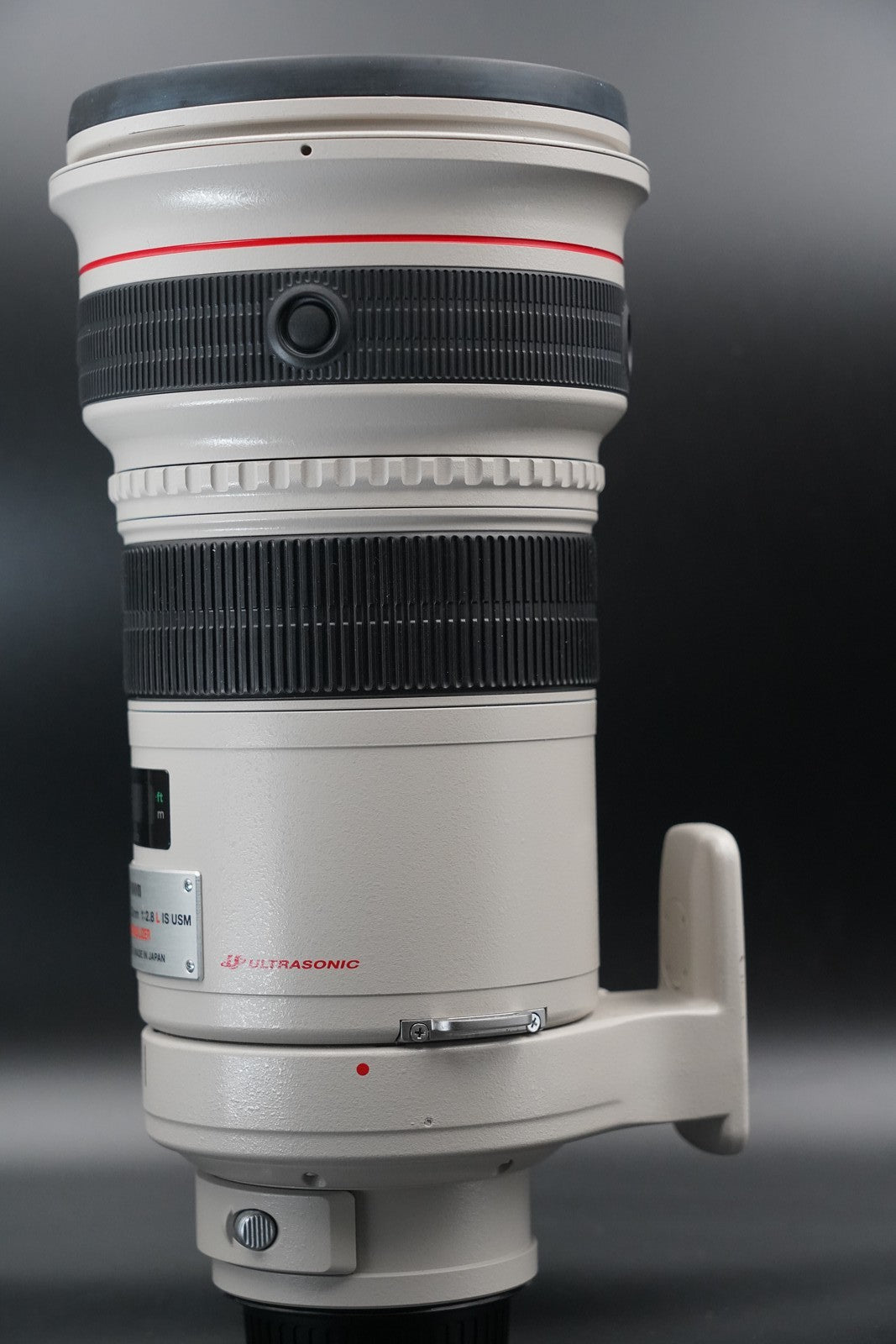 Canon EF 300mm F/2.8 L IS USM Lens w/ BOX US STOCK #11329