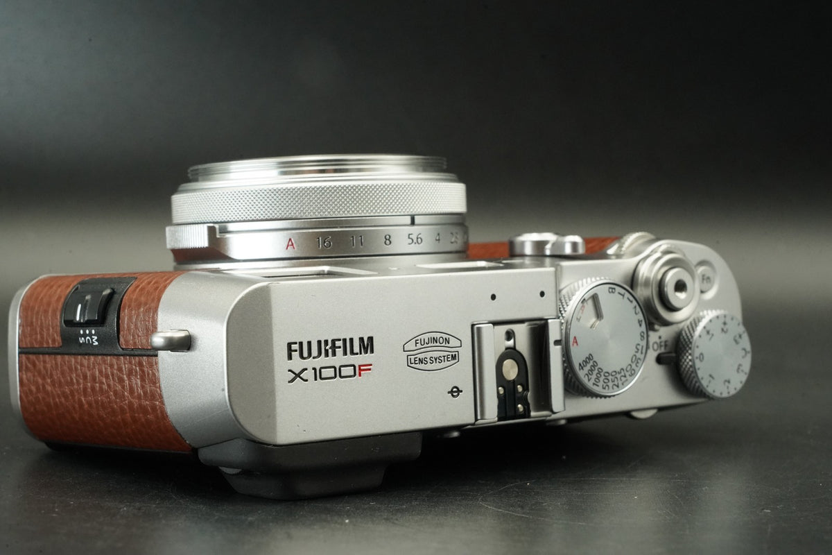 Fujifilm X100F 24,3 megapixel fotocamera digitale marrone -9800 tagli - #11968