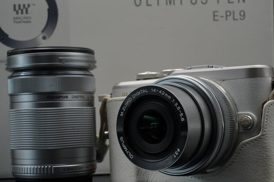 OLYMPUS PEN E-PL9 16.1MP Digital Camera w/ 2 Lens White US DUTY PAID 11008