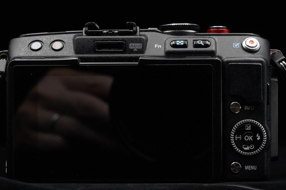 Olympus Pen Lite E-PL6 16.0MP Body Black w/ Lens US STOCK #10224