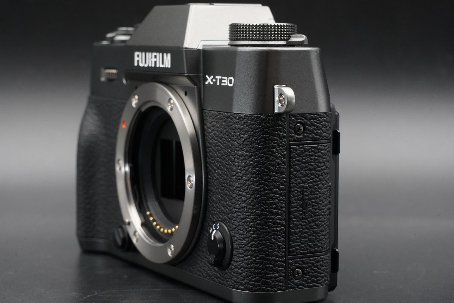 Only 1 cuts!!! Fujifilm X-T30 Charcoal Mirrorless Camera 10933