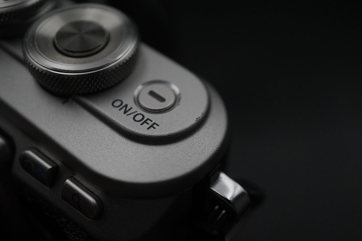 Olympus E-PL8 con obiettivo 40-150 mm fotocamera digitale argento US STOCK...