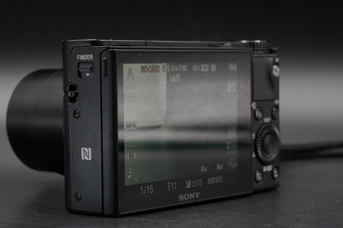 Sony Cyber-shot DSC-RX100M3 III Point Shoot Digital Camera US Duty Paid 11383