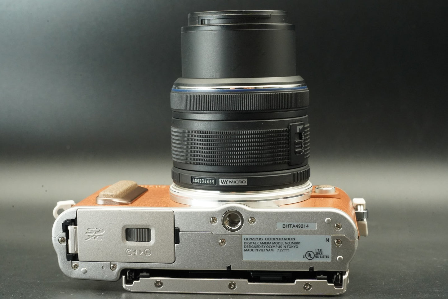 2712 cuts! Olympus E-PL8 Brown w/ 2 lenses Digital Mirrorless Camera 11639