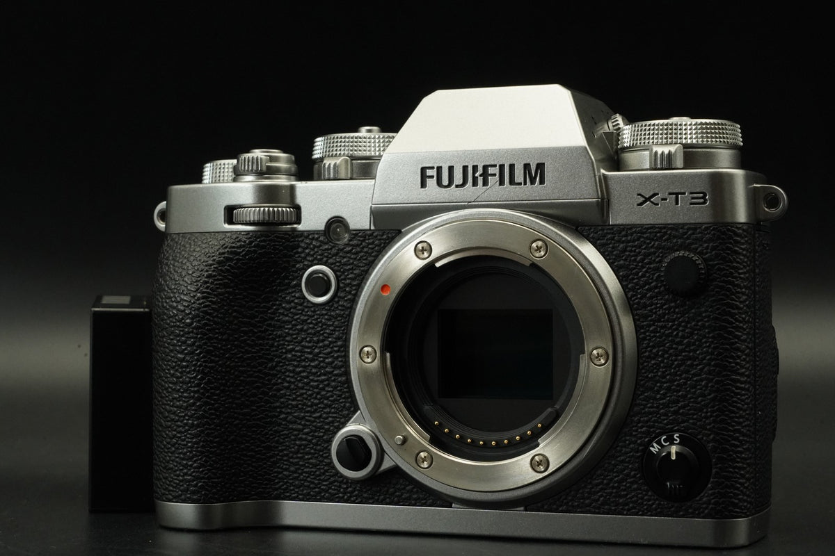 Fujifilm X-T3 Mirrorless Digital Camera Silver Body Only -703 cuts- #12329