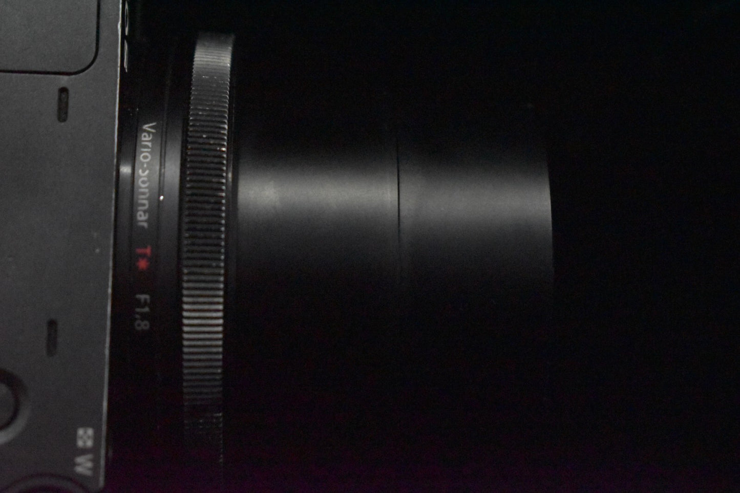 ENGLISH OK! Sony Cyber-Shot DSC-RX100 20.2MP Digital Camera R0083