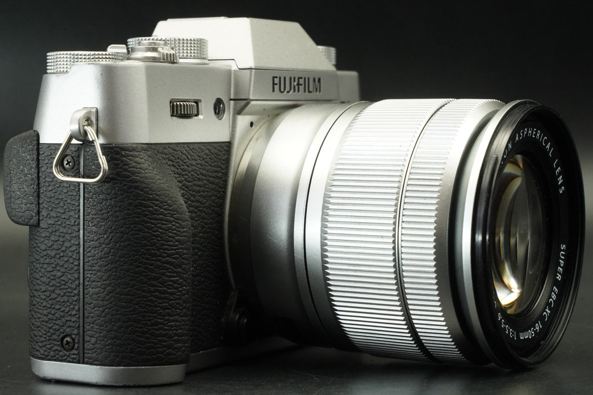 Fujifilm X-T20 Digital Camera w/ XC 16-50mm Lens Silver -13576 cuts- #12477