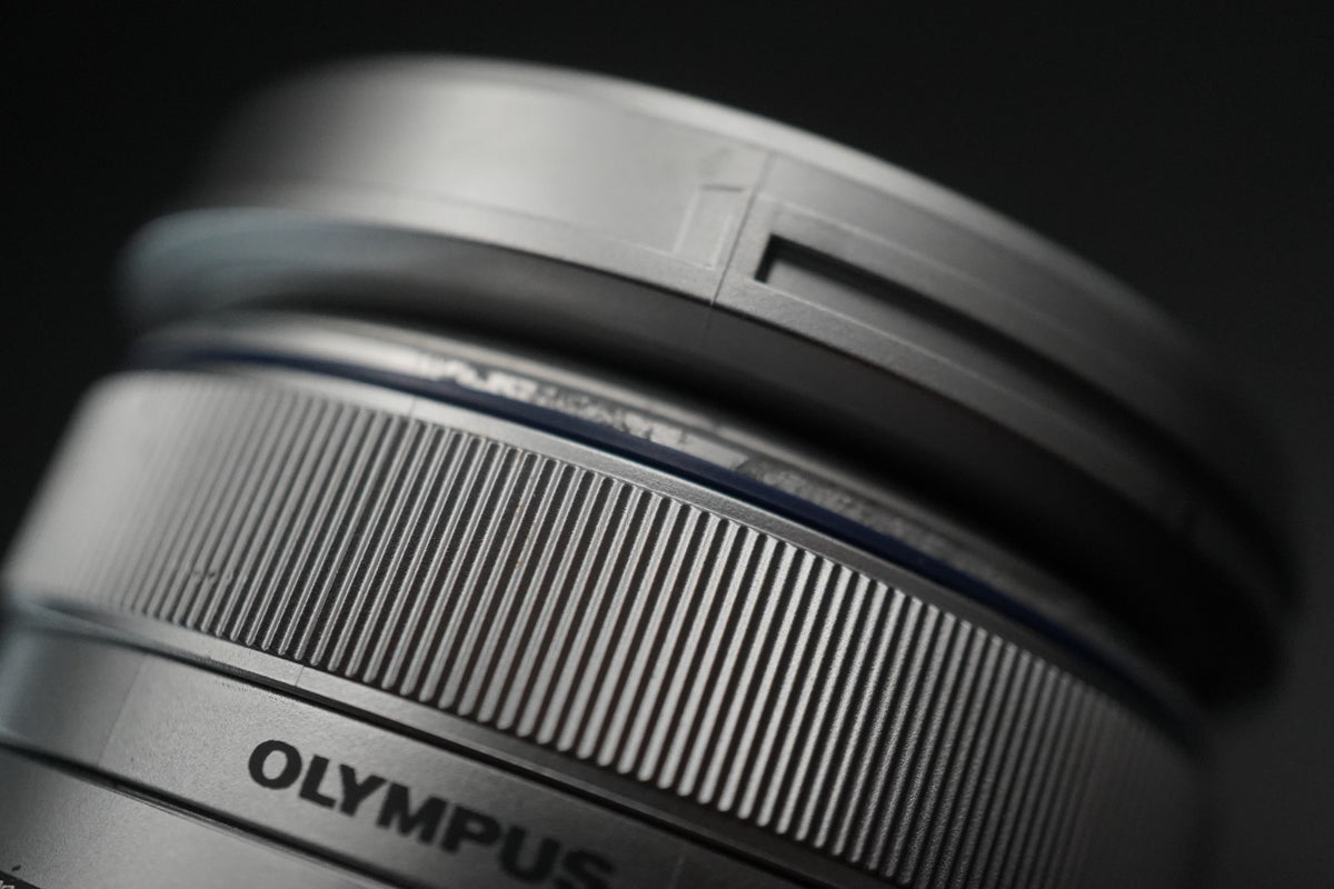 Olympus OM-D E-M10 16.1MP SLR Silver w/ 2 Lens -9702 cuts- US STOCK #11447