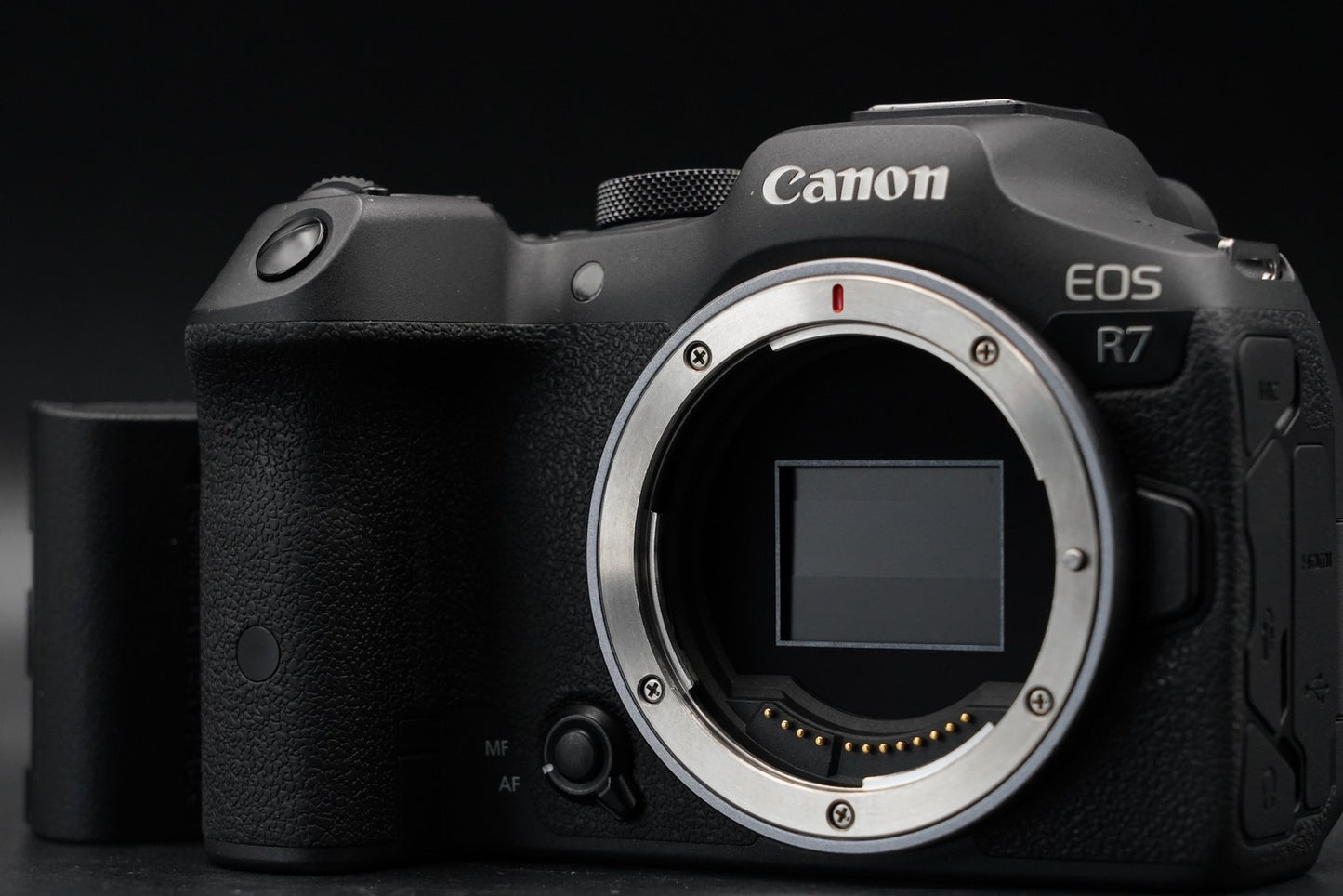 Canon EOS R7 Mirrorless Digital Camera US STOCK #11304
