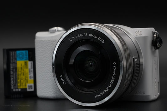 Sony Alpha a5100 Mirrorless Digital Camera White US Duty Paid 10737