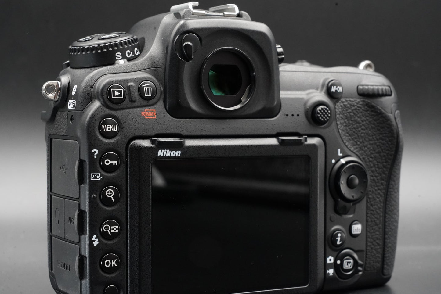 Nikon D500 20.9MP Digital SLR Camera Body US STOCK #10945
