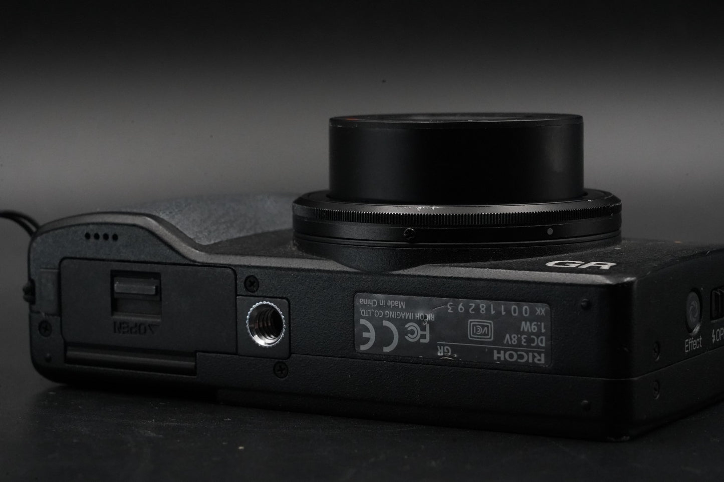 RICOH GR 16.2MP Digital Compact Camera Black JAPAN US Duty Paid 10832