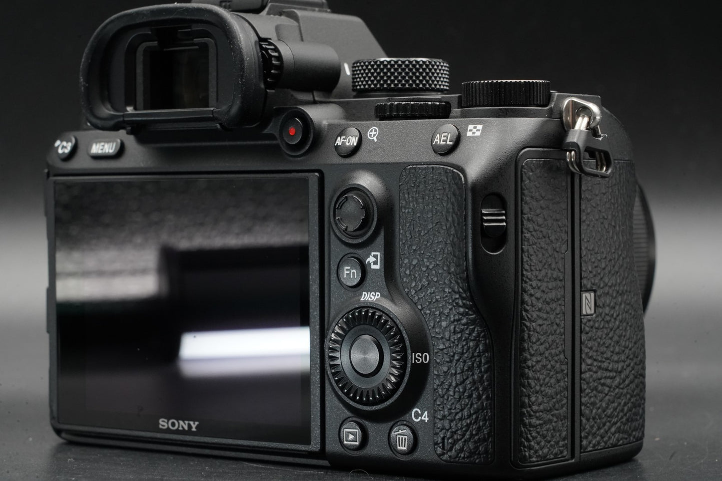 27644 cuts! Sony a7 III ILCE-7M3 Mirrorless Digital Camera w/ 28-70mm 11102