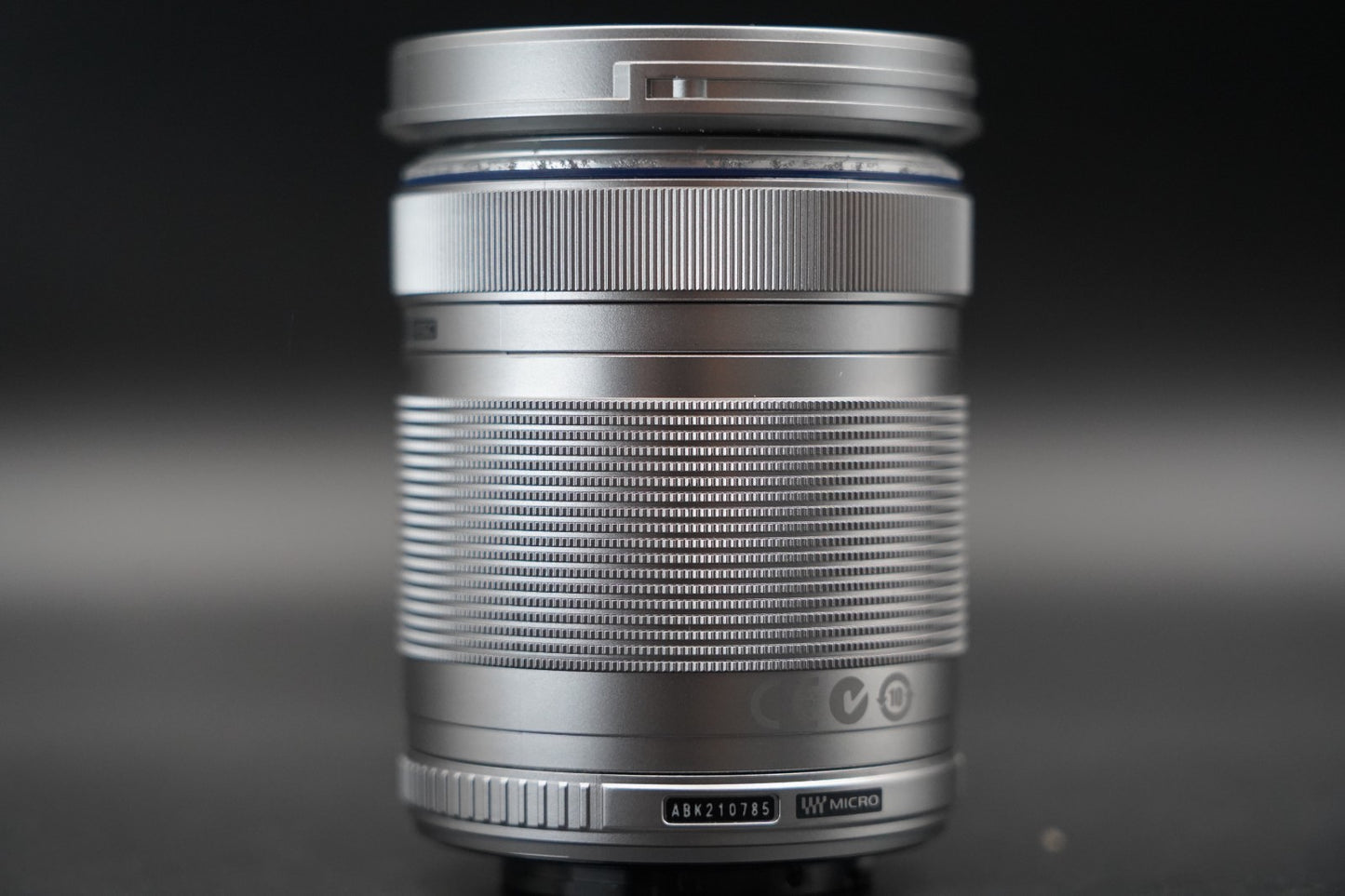 9702 cuts! Olympus OM-D E-M10 16.1MP Digital SLR Camera Silver w/ 2 Lens 11447