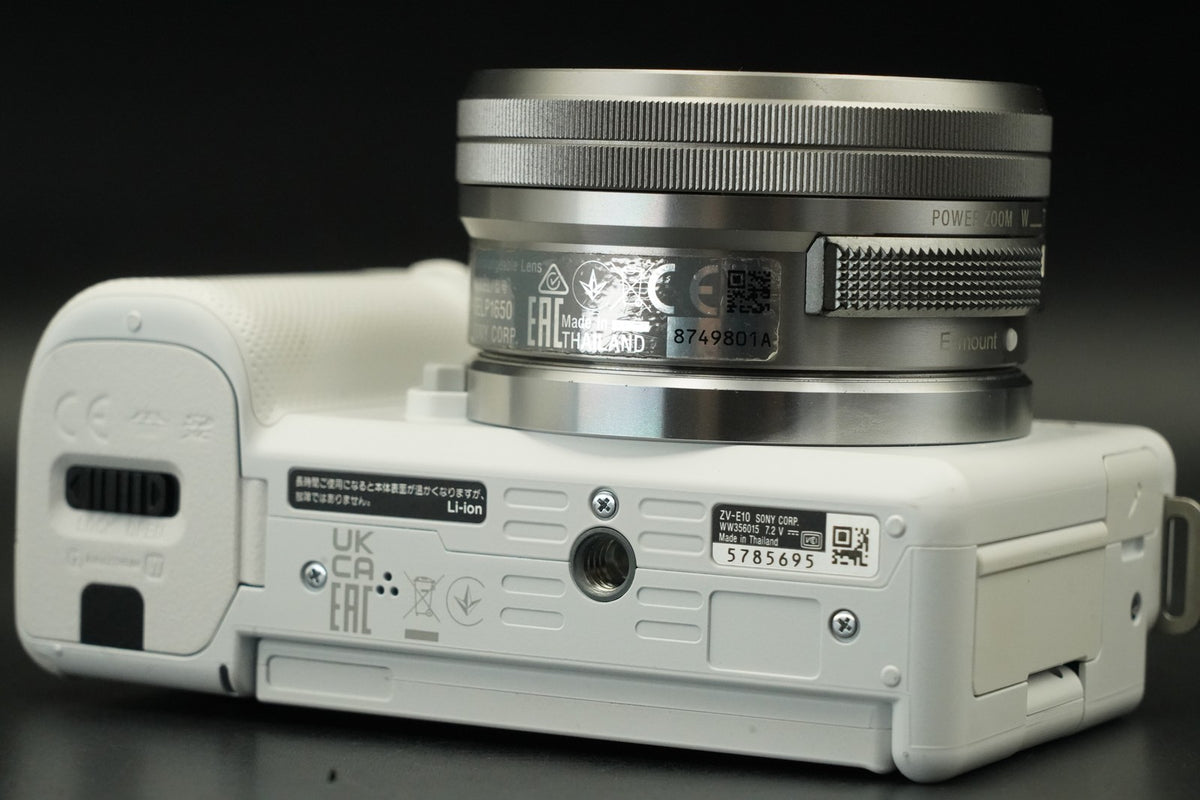 Sony Alpha ZV-E10 with Lens Mirrorless Vlog Camera White #12121