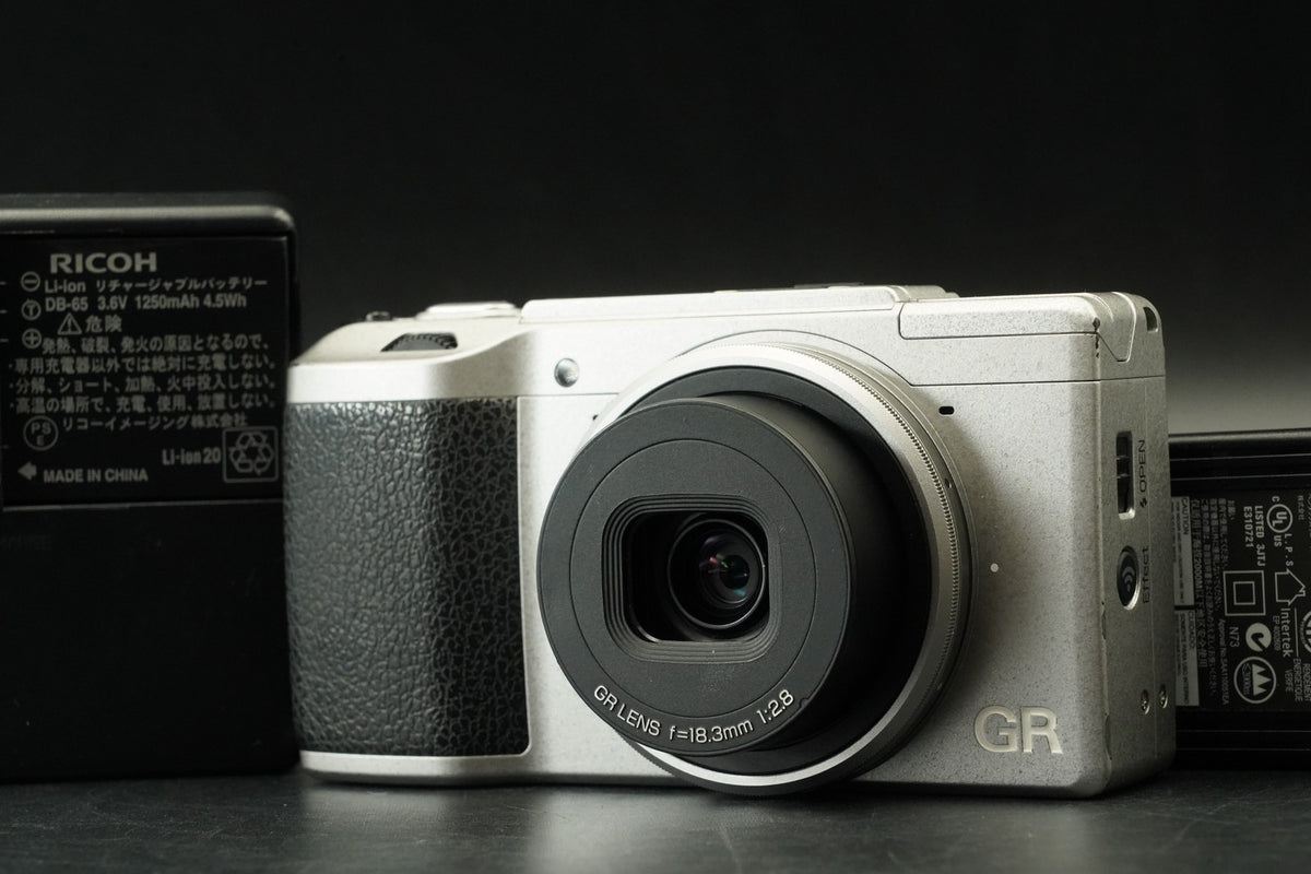 RICOH GR II 16.2 MP Compact Digital Video Camera -Only 1 cut !?- #12244