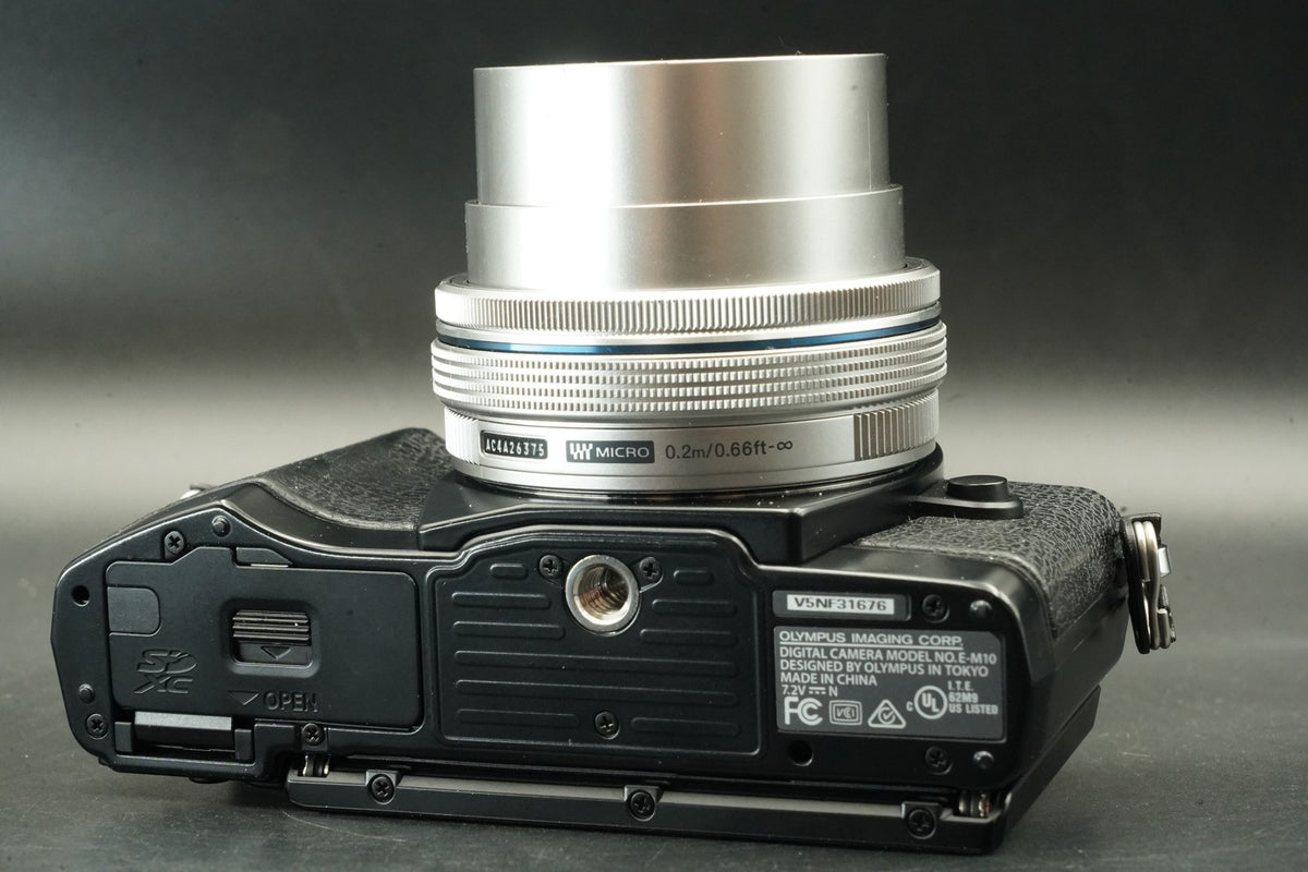 Olympus OM-D E-M10 Mirrorless Camera + 14-42mm PZ Lens -9670 cuts- #12077