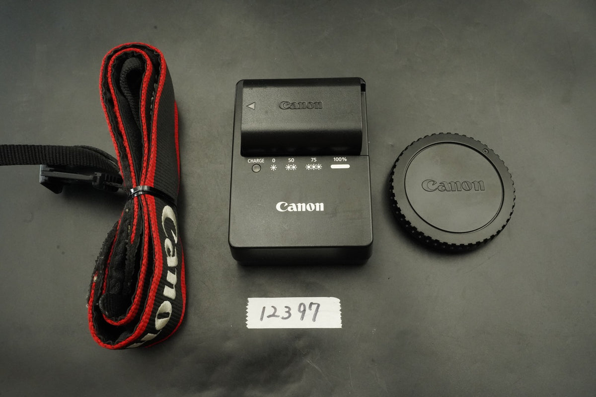 Canon EOS 7D Mark II DSLR Digital SLR Video Camera Used #12397
