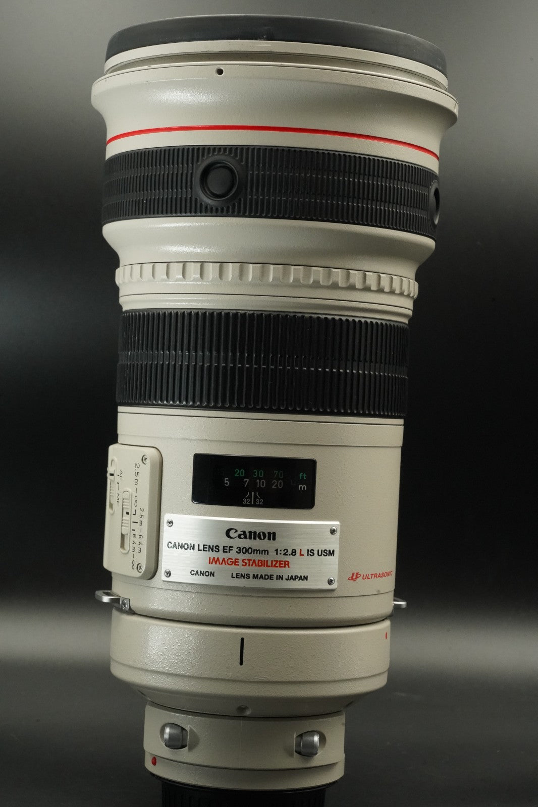 Canon EF 300mm F/2.8 L IS USM Lens w/ BOX US STOCK #11469