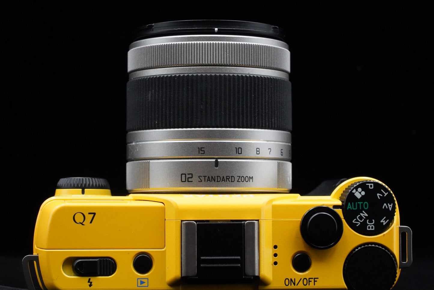 Pentax Q7 Yellow Digital Mirrorless camera with Lens US Duty Paid 10226