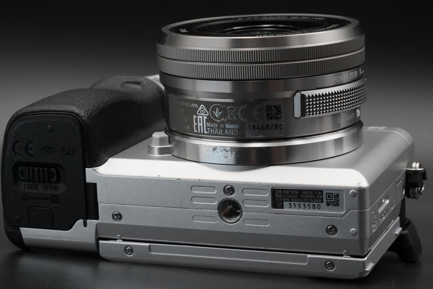 1222 cuts! Sony Alpha A6400 Mirrorless Digital Camera with Lens Silver 10757