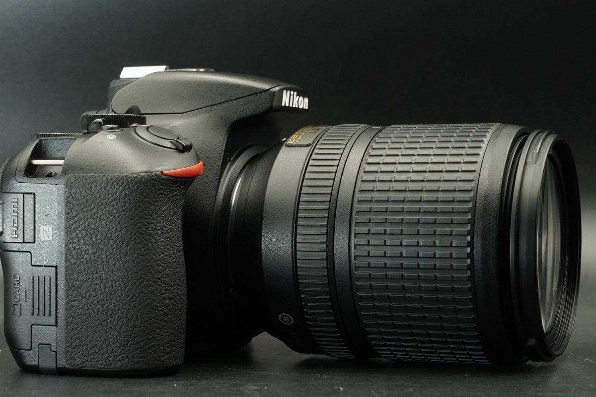 Nikon D5600 DSLR Camera w/ AF-S 18-140mm f/ 3.5-5.6 G ED VR -5172 cuts- #11602