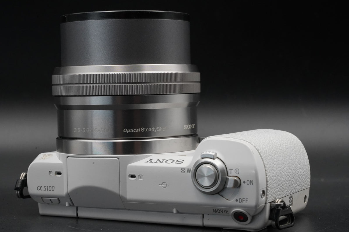 Sony a5100 Mirrorless Digital Camera White -12191 cuts- US STOCK #11201